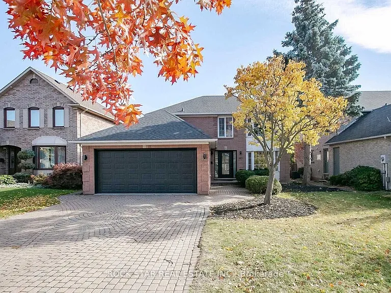 160 River Oaks Blvd E — Photo 1
