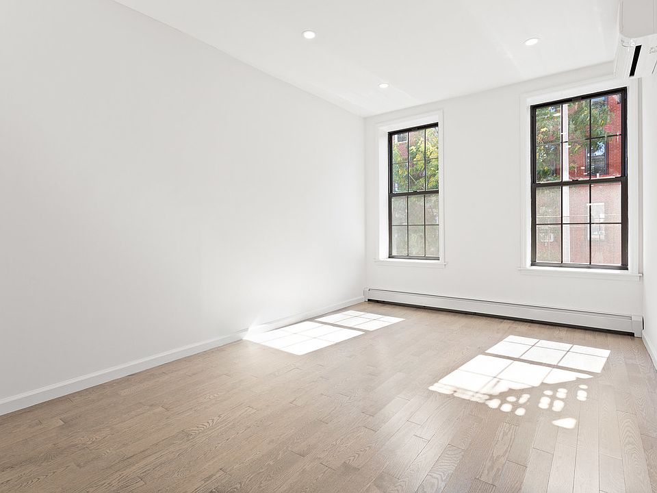 1st image of 35 Garnet St #2F