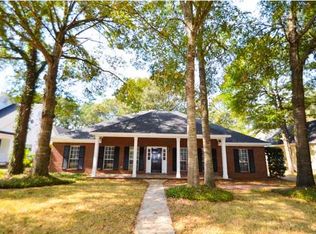 1112 Savannah Dr, Mobile, AL 36609