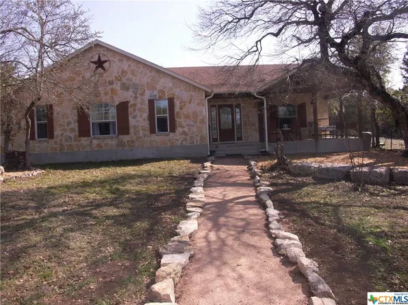 400 Fischer Trl, Wimberley, TX 78676
