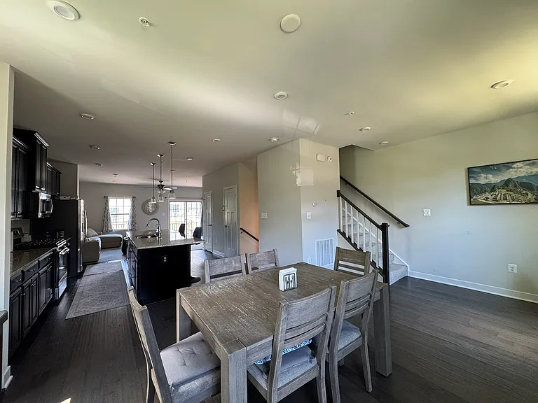 8015 Spring Arbor Dr — Photo 5