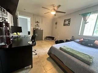 450 SE 30th Dr — Photo 6