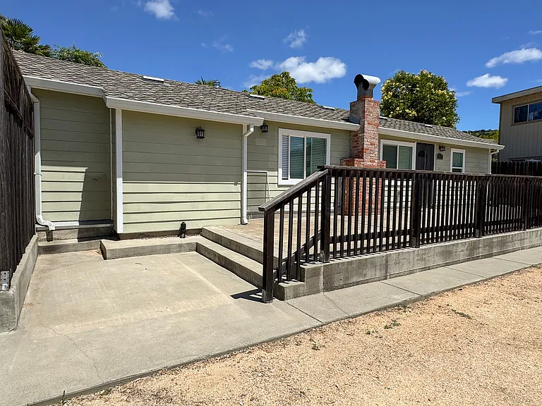 17717 Sunset Way — Photo 2