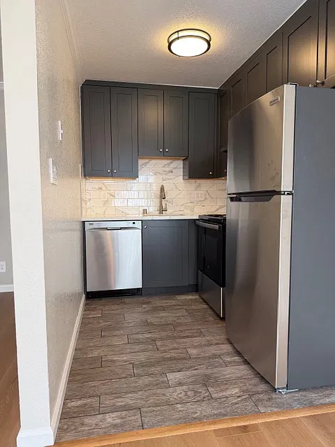 923 Eddy — Photo 3