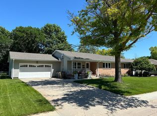 2506 W Oklahoma Ave, Grand Island, NE 68803
