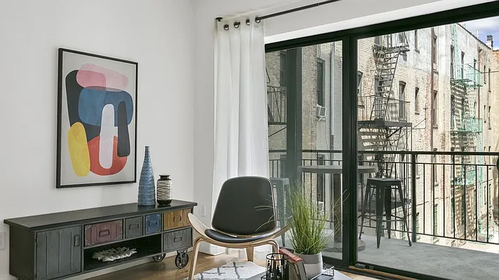 Rented by Nooklyn NYC LLC | media 62