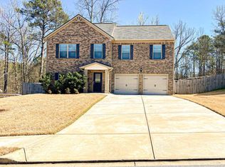 135 Jennah Gln, Union City, GA 30291