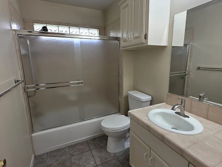 2406 Central Park Dr — Photo 18