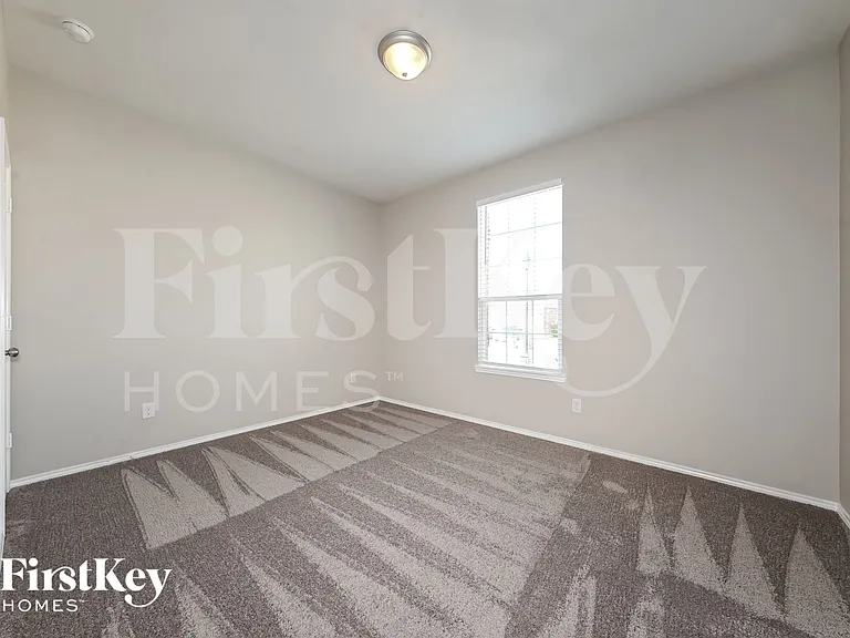 2023 Avondown Rd — Photo 13
