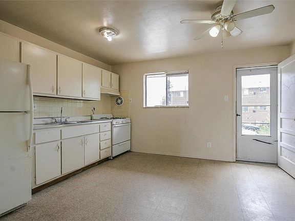 4th image of 3332 Brierhall Dr
