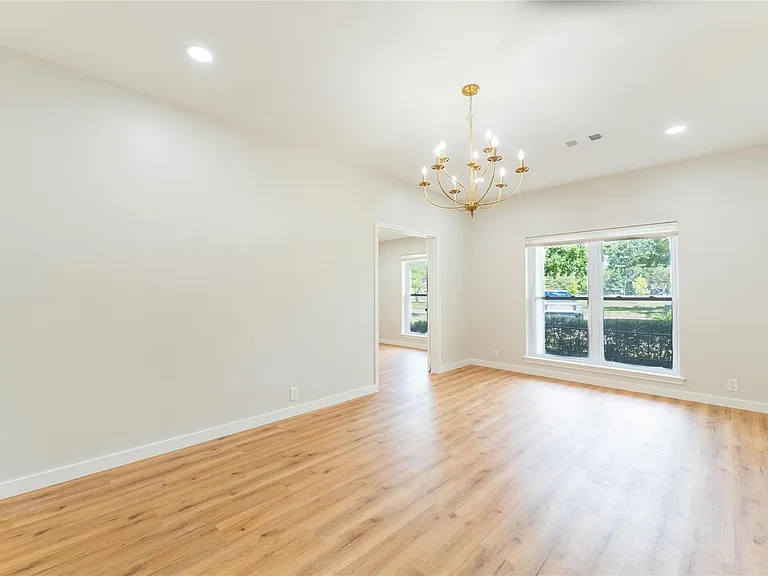6119 S Braeswood Blvd — Photo 7
