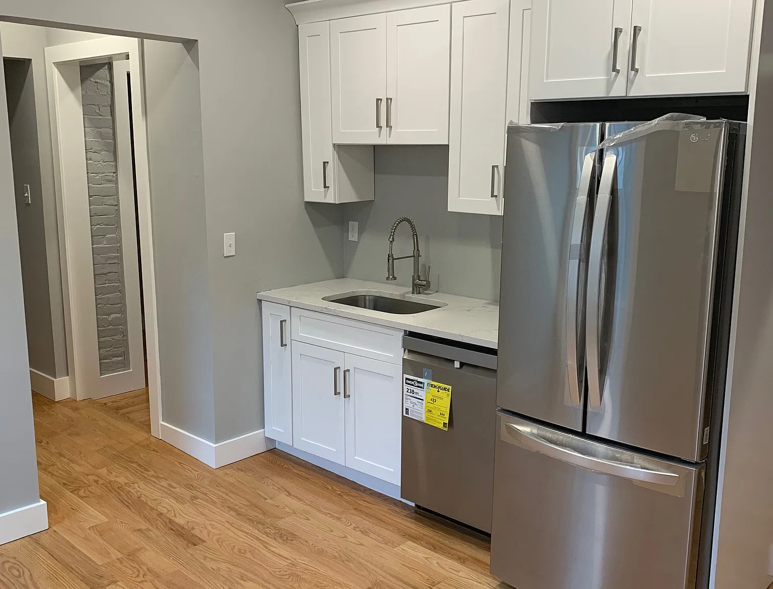 5 bed, 1.5 bath, 1681 sqft, $4,500 — Photo 3