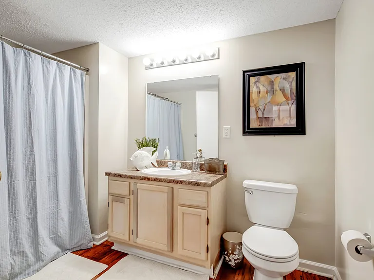 Regal Pointe Apartment Homes — Photo 11