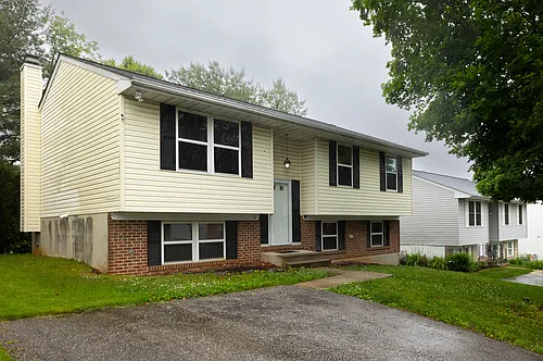 8 Upman Ct Photo 1 8 Upman Ct Photo 1