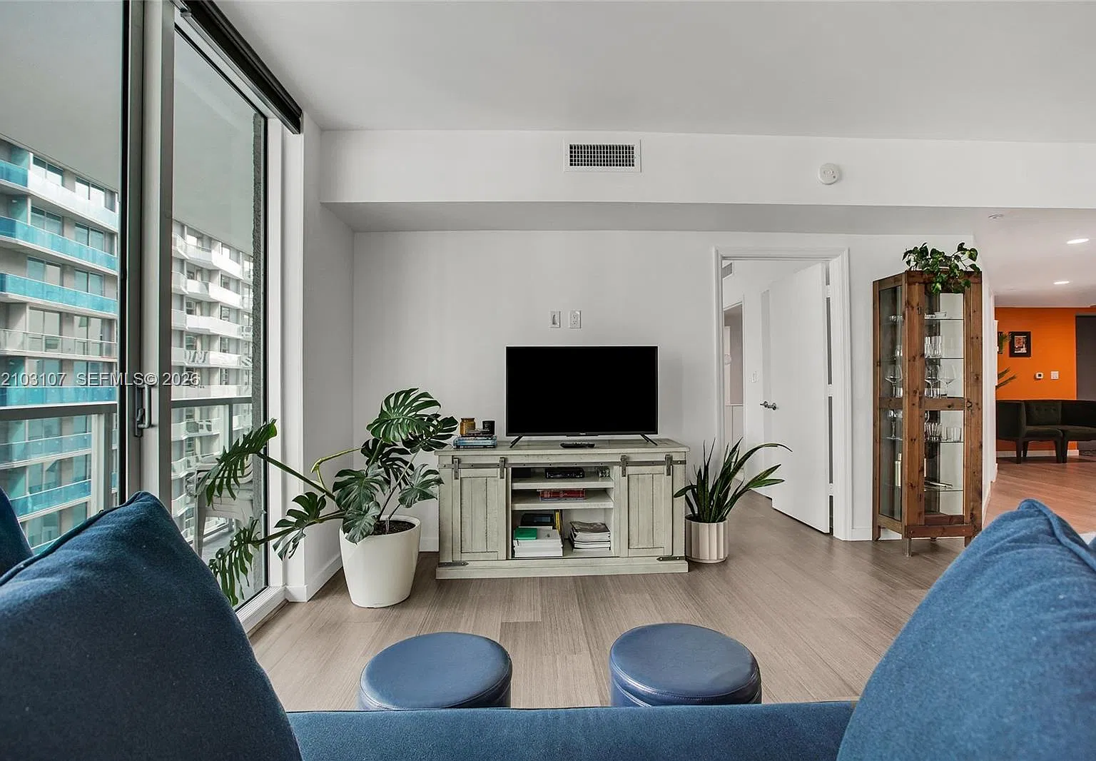 500 Brickell West Condo — Photo 4