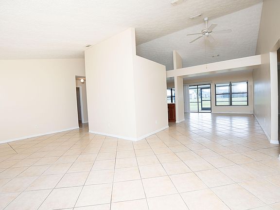 3rd image of 2456 SE Trail Avenue
