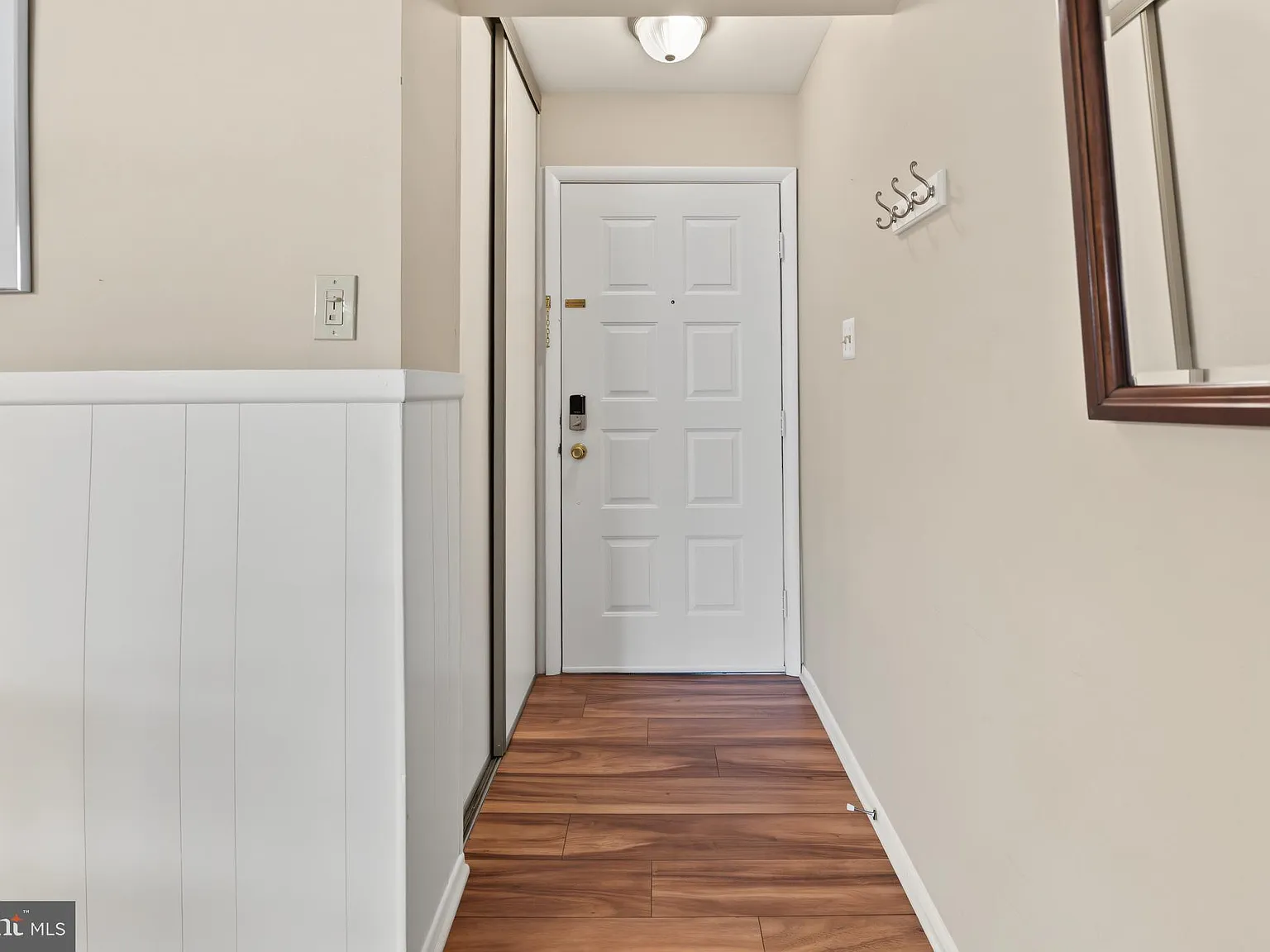 2 bed, 2.0 bath, 1092 sqft, $2,700 — Photo 4