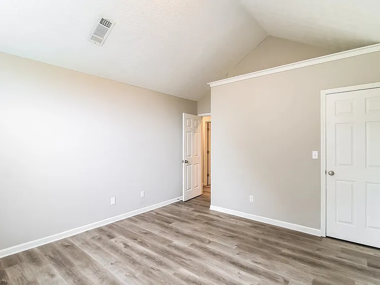 1295 Mill Shyre Way — Photo 14