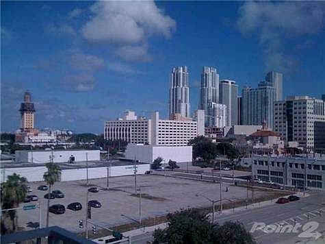 5th image of 800 N Miami Ave APT 703