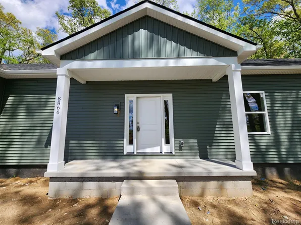 8866 Gregory Ridge, Gregory, MI 48137