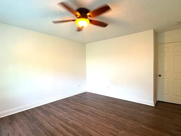 6422 Diamond Rock Dr — Photo 15