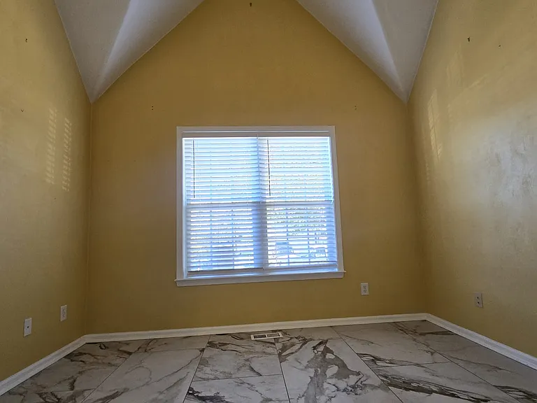2665 Springhaven Dr — Photo 9