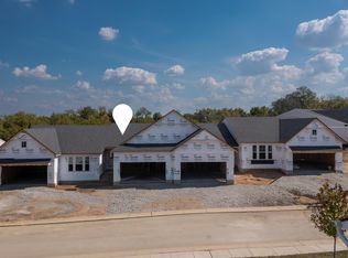 2141 Ridgeline Dr, Hebron, KY 41048