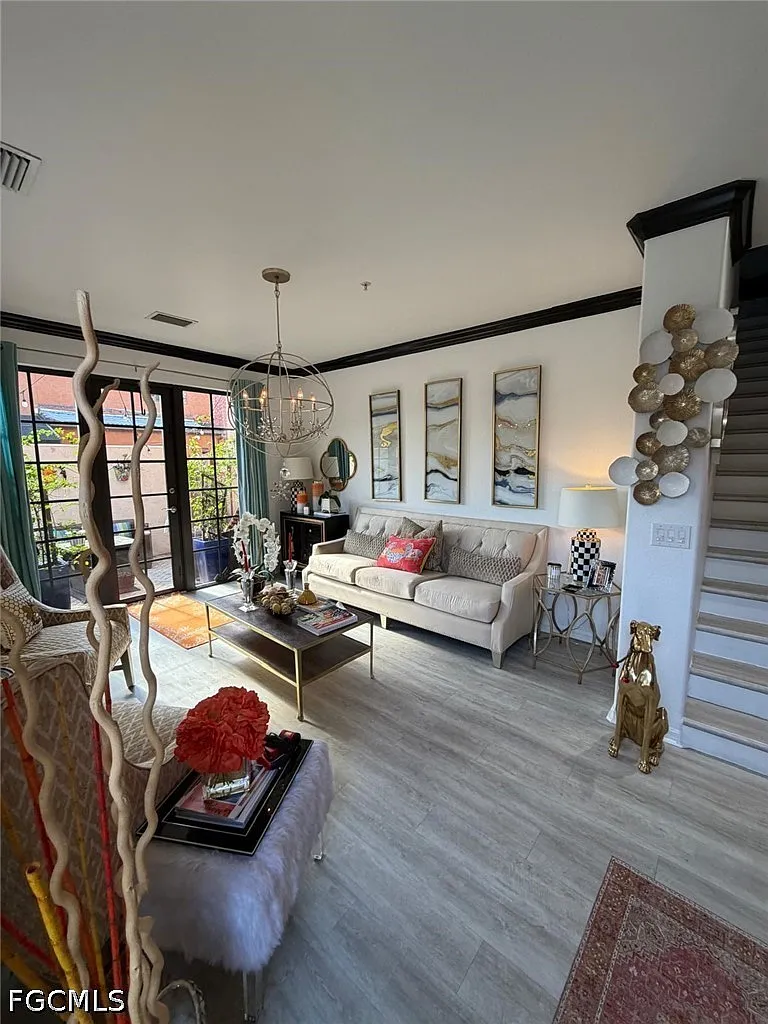 2 bed, 2.5 bath, 1674 sqft, $7,500 — Photo 2