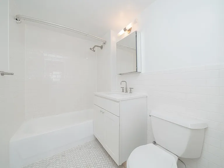 75-25 153rd St #1103 — Photo 13