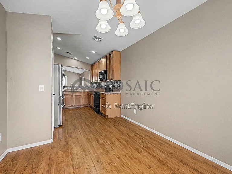 272 W Settlers Trl — Photo 8