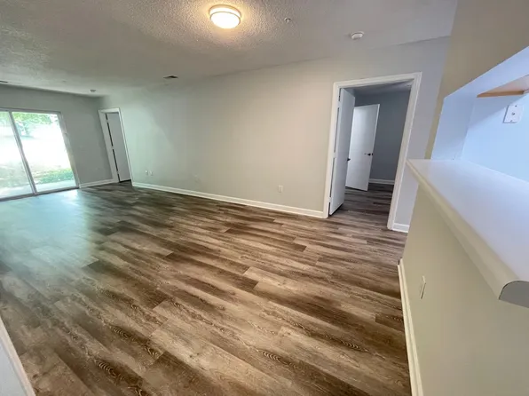 303 Smith Level Rd, Chapel Hill, NC