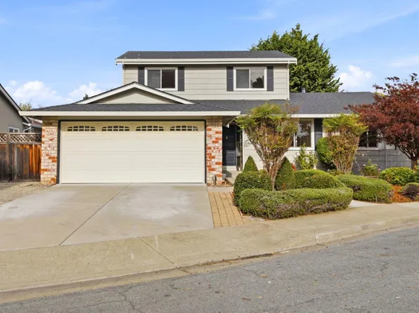 34374 Thornhill Ct, Fremont, CA 94555