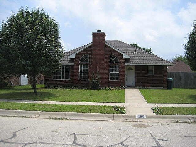 front w/ landscaping