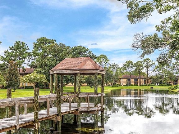 5th image of 2665 Sabal Springs Cir APT 202