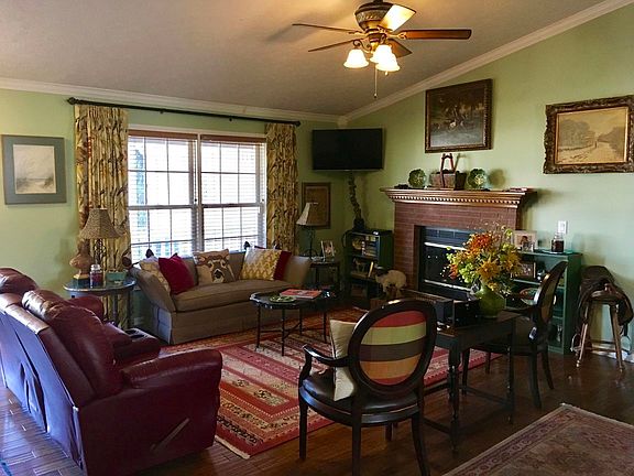 5th image of 241 Grand Central Dr