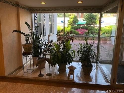 5th image of 7 4th St APT 1G