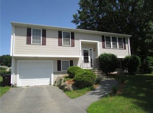 45 Redwood St, Woonsocket, RI 02895