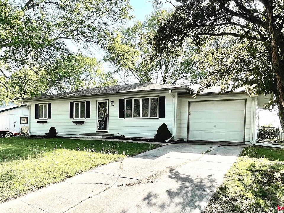 1st image of 619 Eagle Dr
