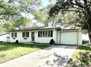 619 Eagle Dr, Eagle, NE 68347