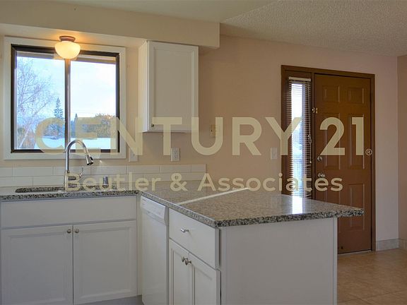 5th image of 1701 N Glenn Ct