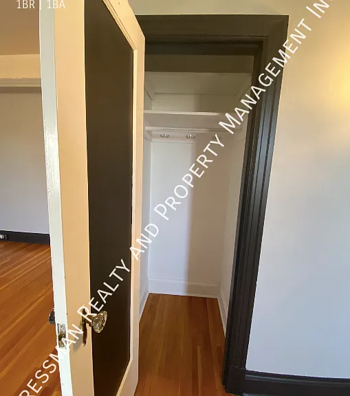 2305 Victoria Ave #410 — Photo 7