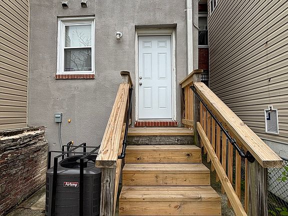 5th image of 1308 N Chester St