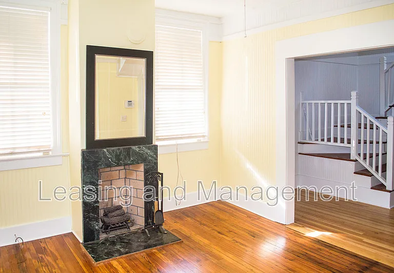 123 Wentworth St #C — Photo 8