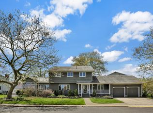 301 Shore Rd, Spring Lake, NJ 07762