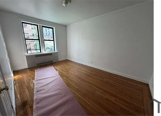 1 bed, 700 sqft, $2,762 — Photo 2