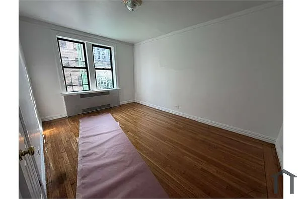 Building Photo - 2280 Bathgate Ave #3F