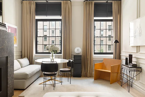 Sold by Compass | media 20