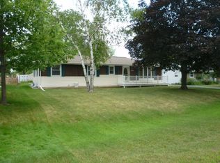 1275 Stead Dr, Menasha, WI 54952
