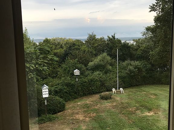 Water views, private yard