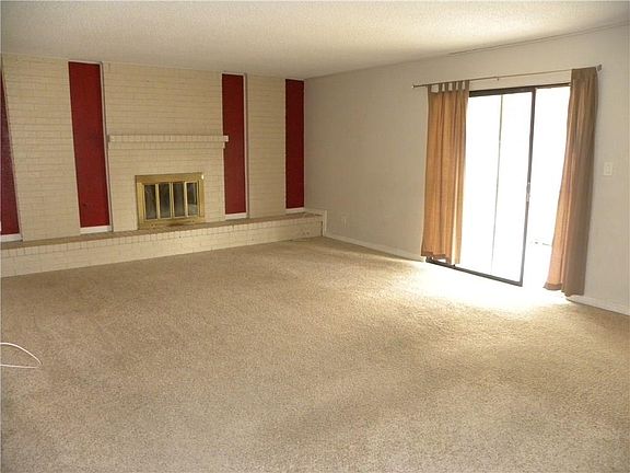 3rd image of 11195 Wharf Cove Dr